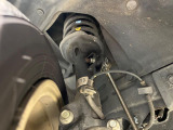 お車を安心してお乗りいただく為には、足回りの定期点検が欠かせません。サービスサポート(有償保証)では無料点検もご提供しており、安心のカーライフをお過ごしいただけるサポート体制が整っています。