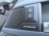 【Meridianサウンドシステム】イギリスの老舗オーディオブランドで音質が良く、ドライブ中の音楽をより一層楽しませてくれます。