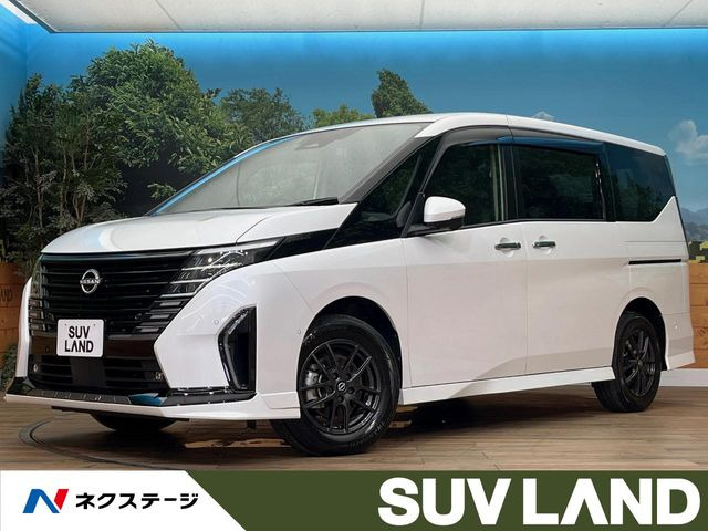 セレナ 1.4 e-4ORCE ハイウェイスターV 4WD