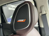 ヘッドレストにBOSEスピーカーが付いて臨場感をお楽しみ頂けます