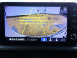 ◆【リアカメラ】が装着されています。リバースに入れるだけで映ります。後方の安全確認や、狭い駐車場での車庫入れ、雨の日や夜間など視界の悪い時に便利です。安全にバックする為には欠かせない装備です。