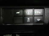 パーキングセンサーを装備しています。全車、弊社専門スタッフによる内外装クリーニングを実施しております。綺麗な状態でご納車いたします。