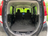 普段のお買い物や通勤、送迎等に十分な荷室スペースを確保しております。セカンドシートを倒すと、大きな荷物の積載も可能です♪