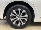 195/65R15インチ ホイールキャップ付き純正アルミホイール