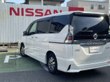 人気のホワイトパール、安心の当社下取りワンオーナー車♪ぜひ実際にご覧になってみてください☆
