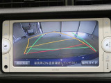 バックガイドモニターで、後方を確認しながら安心して駐車することができます。運転初心者も熟練者も必須の機能ですよ!
