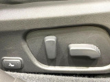 【パワーシート】スイッチ一つで簡単にシートの微調整が可能!電動だから力もいりません!快適なシートポジションにセットして、快適なドライブをお楽しみください。