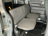 乗車人数や荷物の量、車内での過ごし方に合わせて、シートのレイアウトを変更できます。