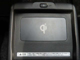 置くだけ充電付いてます。
