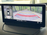 【360&deg;ビューモニター】専用のカメラにより、上から見下ろしたような視点で360度クルマの周囲を確認することができます☆死角部分も確認しやすく、狭い場所での切り返しや駐車もスムーズに行えます。