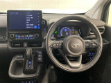 インパネはシンプルなデザイン。運転もしやすそう♪