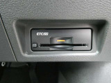 高速の料金所で、小銭を探さず楽々通過できる『ETC』で快適にドライブ出来ます。また、マイレージ登録で更にお徳にご利用頂けます。詳しくは072-833-1883までお願いします。