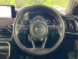 【純正革巻きステアリング】上質な革を使用することで、手にしっかり馴染みとても運転しやすいハンドルです♪