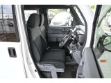 運転する人の心地よい時間も運んでいます 乗り降りしやすい 運転しやすい