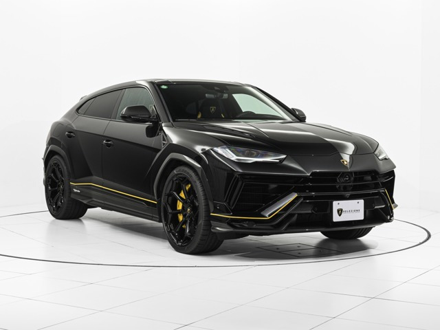 ウルス ペルフォルマンテ 4WD