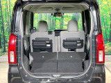 普段のお買い物や通勤、送迎等に十分な荷室スペースを確保しております。セカンドシートを倒すと、大きな荷物の積載も可能です♪
