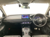 【前方視界】開放的な前方視界!運転がしやすく疲れにくいです♪窓が大きく、見通しがとっても良いおクルマですよ♪