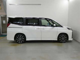 この度は、当社の展示車をご覧いただきまして、誠に有難うございます。自信をもってお勧めできる車となりますので、ごゆっくりご覧頂きたいと思います。