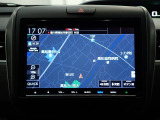 ホンダ純正ナビなのでダッシュボードにスッキリと収まっています。ナビの案内があれば土地勘の無い所でも道に迷わず安心!見知らぬ土地へのドライブも一層楽しくなります!