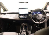 必要な装備を使いやすい位置に配置した機能的な運転席まわり。操作感や車両感覚など、ぜひ運転席に座って確かめてください。