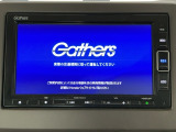 純正メモリーインターナビ付きです!CD・DVD再生、ミュージックサーバー、フルセグTV視聴、Bluetooth接続可能です!
