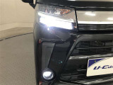 LEDヘッドライトです。デザイン性がよくとても明るいので、夜間の走行や悪天候でも安心です。しかも長寿命!