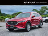 中古車専門再生工場にて熟練専任スタッフが丁寧に清掃、仕上げを実施しております。また、お客様に安心してご検討いただける様、公取協が定める基準に基づき車両検査を実施し、車両状態評価証を発行しております。