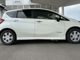 ドアバイザー付の車両です