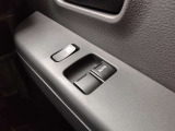 運転席パワーウィンドウ あると便利です!◇パワーウィンドウ◇ボタン一つで窓の開閉が行えます!運転席オート設定☆