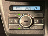 車内空調は&rdquo;AUTOエアコン&rdquo;にお任せ。運転に集中出来ますよ!