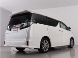 当店では、厳選された車両のみ展示しております。アルファード・ヴェルファイアに特化した専門店ならではの豊富な在庫の中から、お気に入りの一台をお探しください!