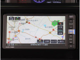 ナビ付きですので初めての場所や遠出に大活躍!Bluetoothでお使いのスマートフォンやミュージックプレイヤー接続することで音楽の再生もできます!!またフルセグでのテレビの視聴も可能!!