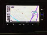 ナビゲーションはフルセグTV、インターナビ対応のGathers純正メモリーナビを搭載しています。Bluetoothオーディオ機能がありますので、スマートフォンなどの音楽も再生できます。
