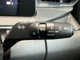 車外の明るさに応じでライトを点灯、消灯してくれるオートライト機能です☆お天気の良い昼間のトンネル走行などオートにしてると便利で安心です☆エンジン停止時にライトの消し忘れも無くなります☆
