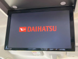【フリップダウンモニター】大画面モニターで後席でもエンタメをお楽しみいただけます。小さなお子様にも大人気の装備です♪