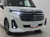 高輝度で点灯速度が速く、しかも消費電力の少ないLEDヘッドライトが装備されています!LEDの明るい光が走行中の視界の確保をサポートして、夜のドライブがより楽しく安全に運転できます♪