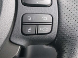 設定車速内で先行車の車速に合わせて速度を調節することで一定の車間距離を保ちながら追従走行できる「レーダークルーズコントロール(ブレーキ制御付)」を装備しています。