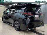「中古車ハイブリッド保証」付き。ハイブリッド機構を無償で保証します。保証期間は、初度登録年月から10年目まで、またはロングラン保証が終わってから3年間。ただし累計走行距離が20万km以内です。