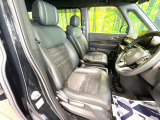 運転席シート廻りは使用感も少なく、良好な状態となっています。丁寧に使われていたことがよくわかりますね。