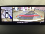 狭い場所での駐車やすれ違いなどでより的確な運転操作に役立つ360&deg;ビューモニターが装備されています。