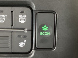 ★ECONスイッチ★ エコドライブを加速しよう!スイッチをONにすると、運転の仕方によるロスを抑え込み燃費をよくするようクルマが頑張ります(*^ー^*)燃費向上にチャレンジ♪