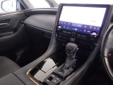見方が分からないときは、どんなことでも中古車選びのプロであるスタッフにおたずねください。