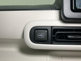 USB入力端子