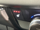 シートヒーターが付いています!寒い日に便利な装備ですね。