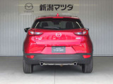 急ブレーキをかけたとき、後続車に危険を知らせるエマージェンシーシグナルシステムも搭載。