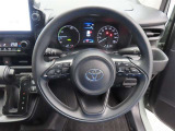 ぜひ展示車の運転席に座ってみてください。