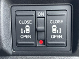 【 両側パワースライドドア 】運転席から後席スライドドアを開け閉めできます!