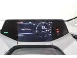 ■スピードメーター■  先進的なディスプレイ表示のスピードメーターです。