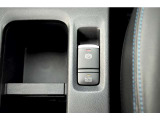 電動パーキングブレーキ&オートブレーキホールド!信号待ちなどの停車時に、ブレーキペダルを踏み続けていなくても自動的にブレーキ力がキープ!