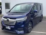 LEDヘッドライトと大型のメッキグリルで迫力あるスタイルになっております。